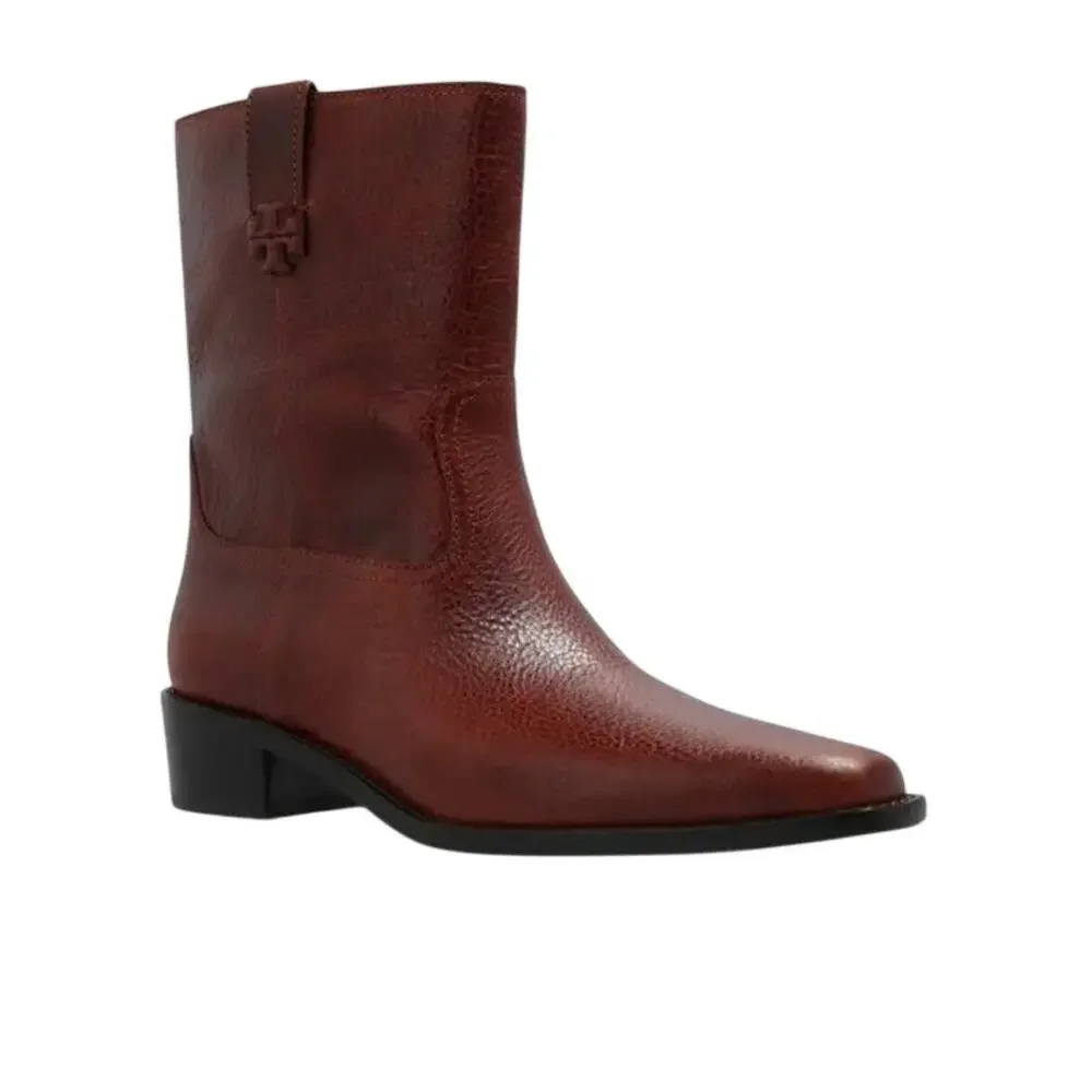 Tory Burch step out